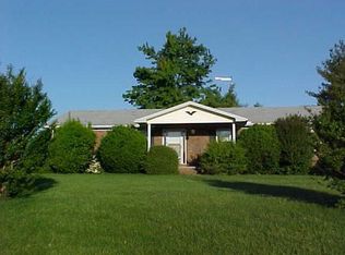 975 Columbia Schoolhouse Rd, Manitou, KY 42436