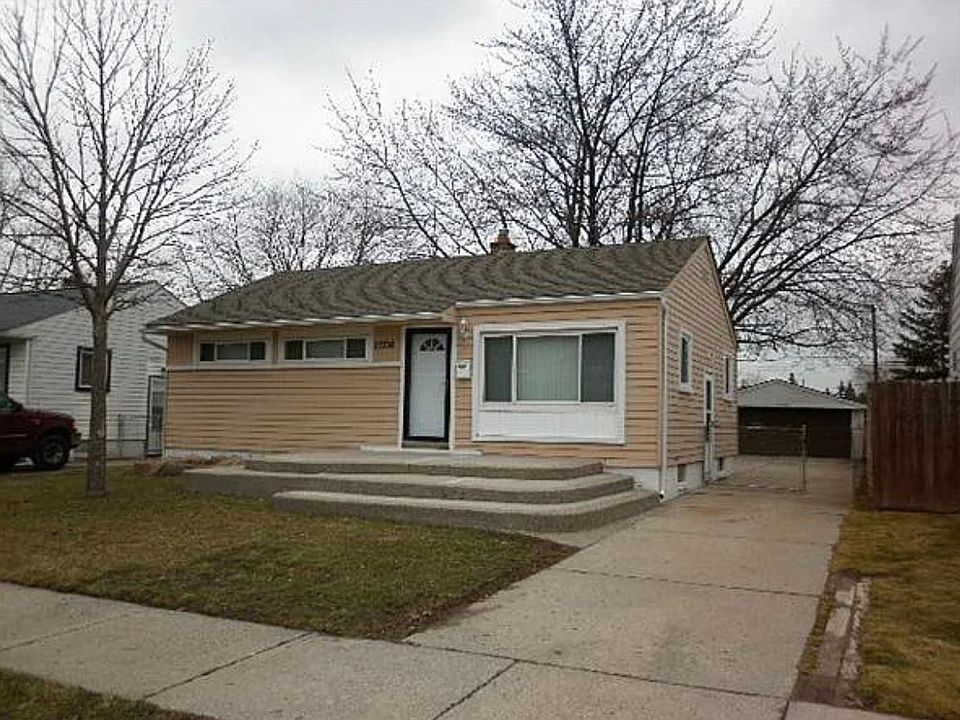 1st image of 27336 Blum St