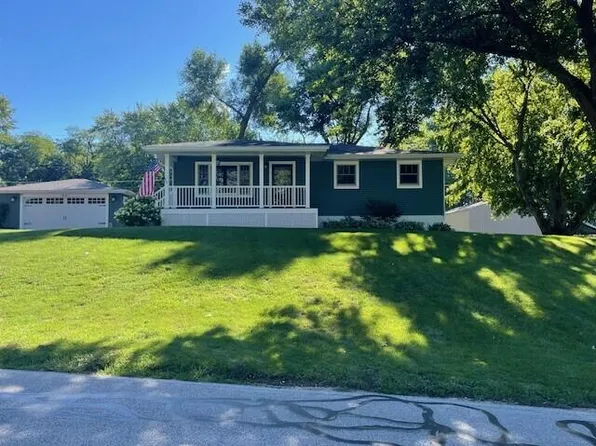 53 Coolwood Dr, Valparaiso, IN 46385