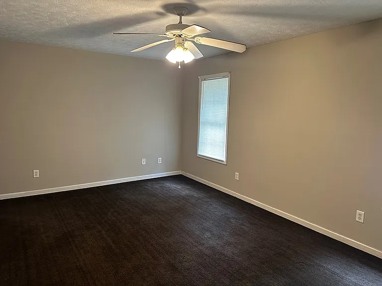 1501 Summerplace Dr — Photo 10
