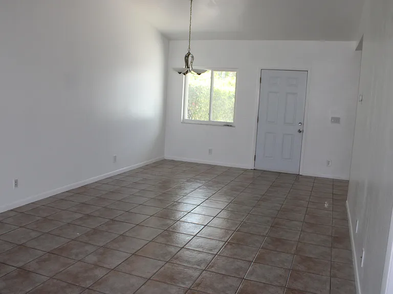 3883 Island Club Cir W — Photo 6