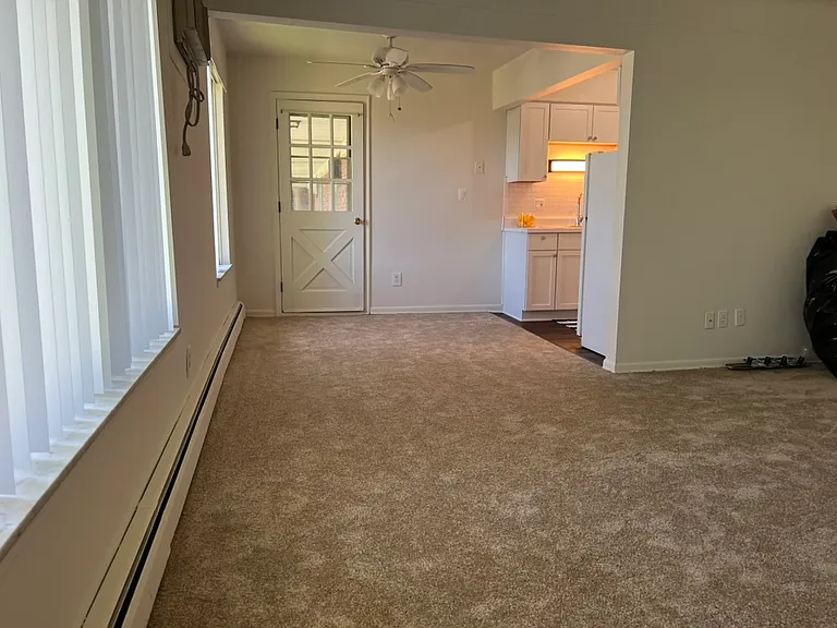 2364 Riverside Dr — Photo 12