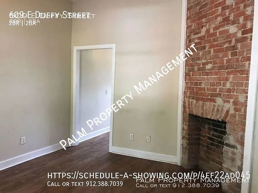Two bed, Two bath Historic Townhome for Rent- W/D in Unit and decorative fireplaces in a great lo... — Photo 2