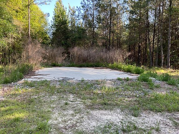 2nd image of 1500 Blackmon Rd
