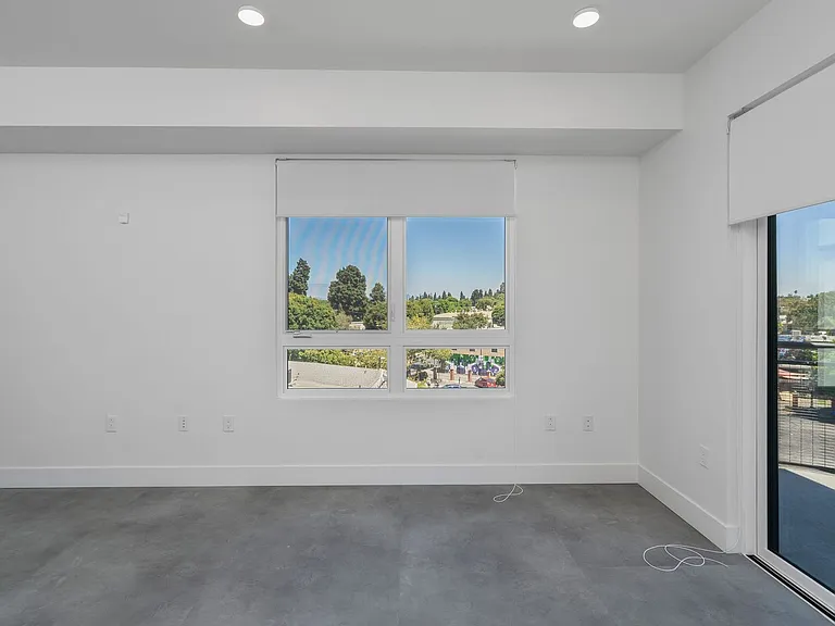 Bradley 43 — Photo 39