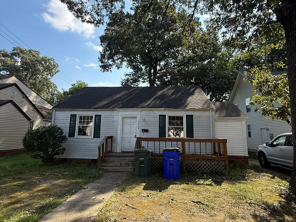 2628 Bapaume Ave
