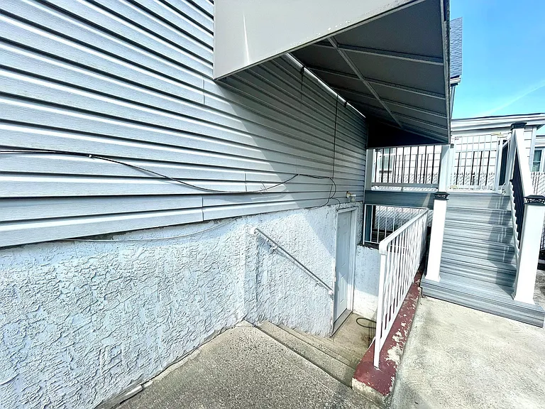 67 Cottage Pl #G — Photo 8