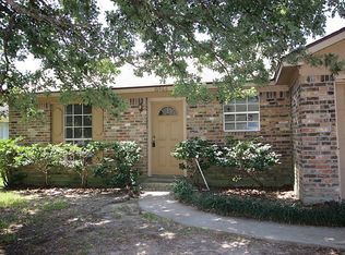 16966 Mockingbird Ct, Conroe, TX 77385