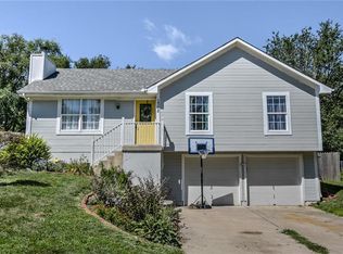 1708 N Lazy Branch Rd, Independence, MO 64058