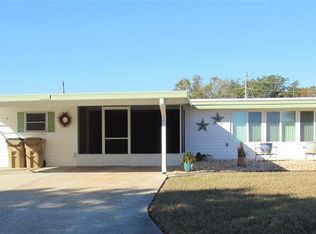 31715 Clayton St, Tavares, FL 32778