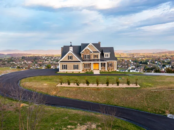 243 Barrenridge Rd, Staunton, VA 24401