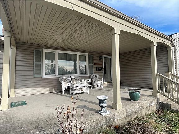 2nd image of 4611 Carroll Lee Ln