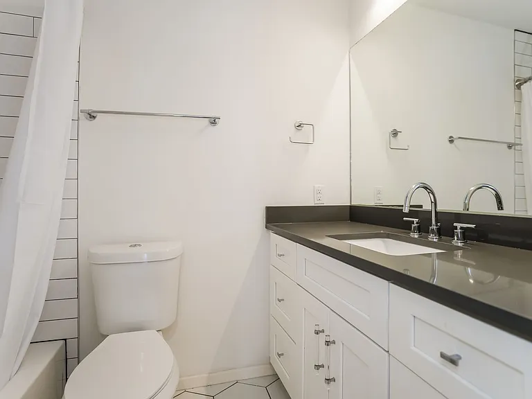 810 Banister Ln #806 — Photo 12