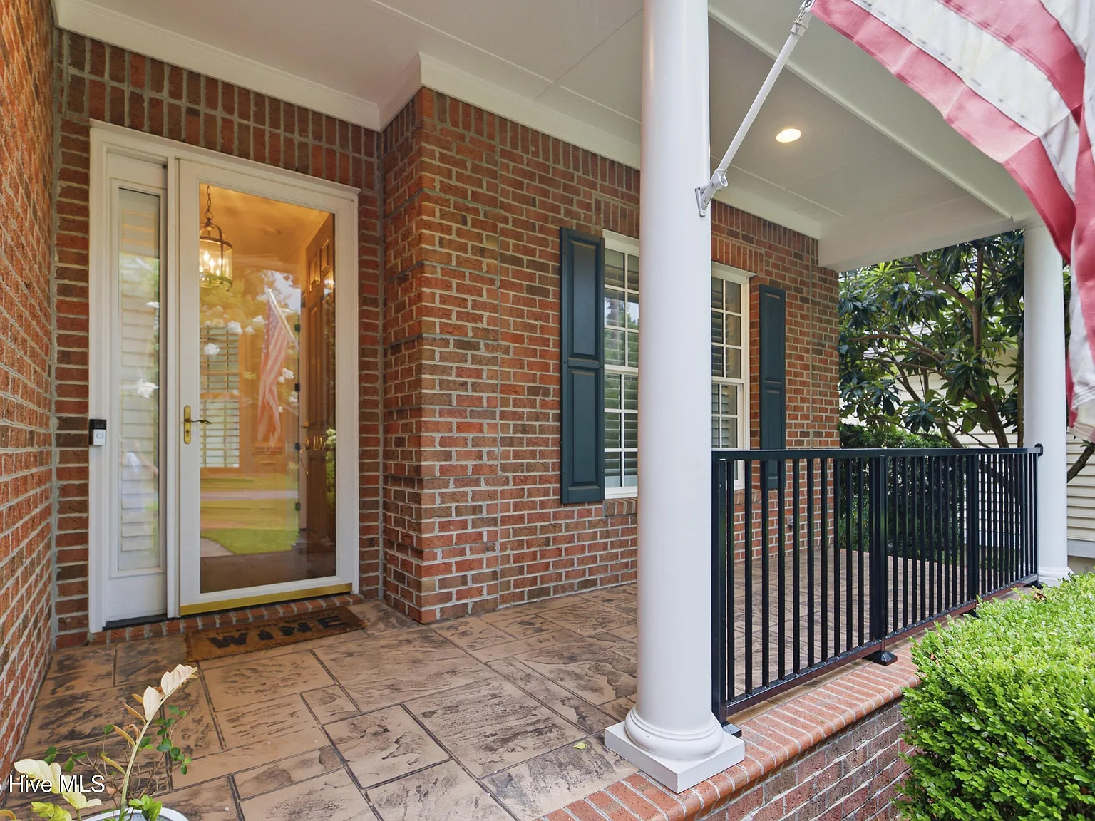3 bed, 2.5 bath, 2109 sqft, $3,500 — Photo 3