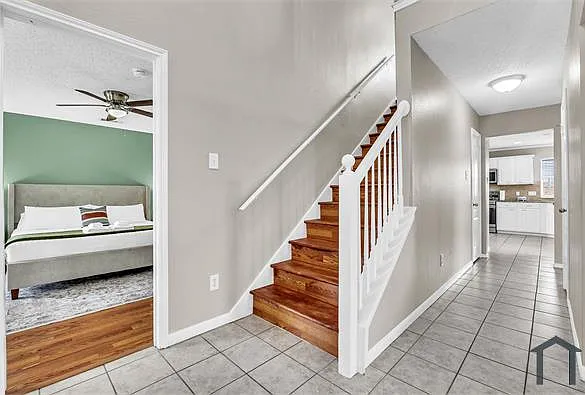 600 Ashcrest Ct — Photo 8