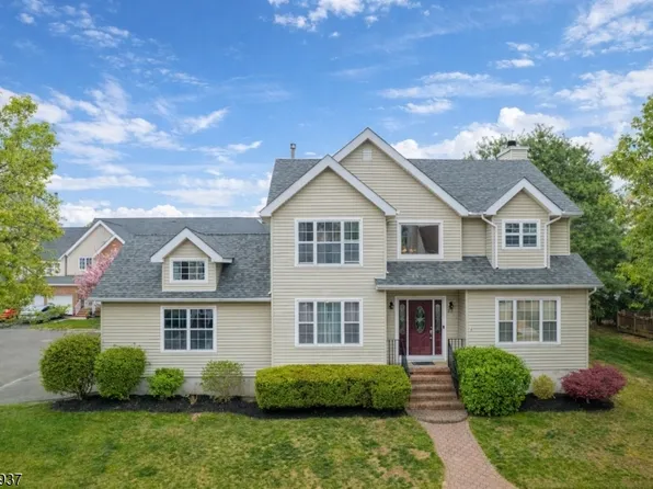 82 Nostrand Rd, Hillsborough Twp., NJ 08844