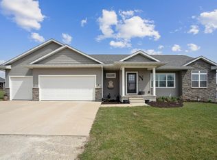 2182 Frost Ave, Independence, IA 50644