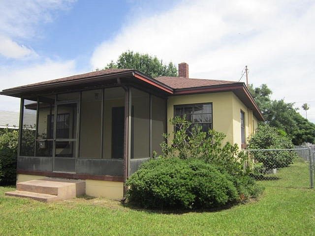 1st image of 42 Johnson Ave W