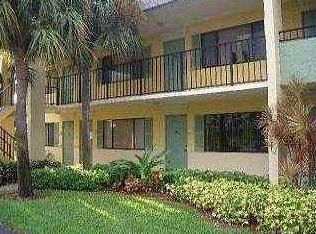 713 Meadows Cir #713, Boynton Beach, FL 33436