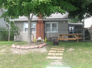 1955 S 7th St, Albion, IN 46701