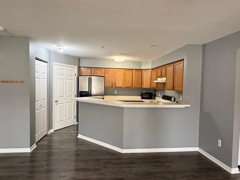 1401 Millbrook Trl — Photo 6