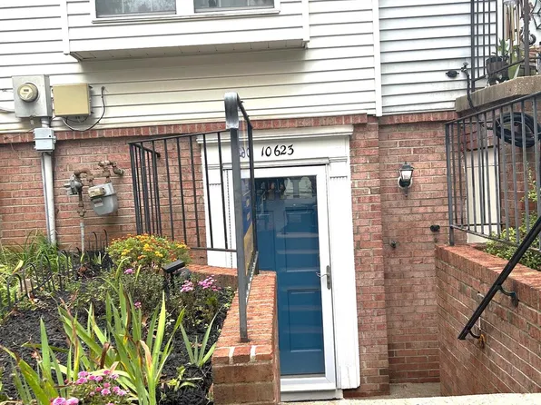 10623 Shasta Ct #T-5, Damascus, MD 20872