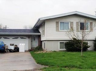 315 Maple St, Donnellson, IA 52625