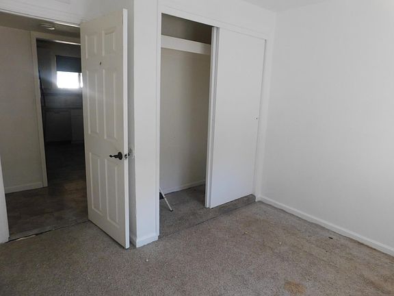 5th image of 543 E Fountain Way