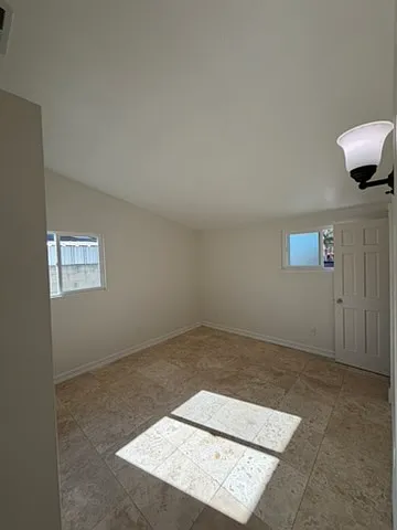8920 Haskell St — Photo 10