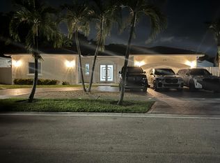 6741 SW 157th Ct, Miami, FL 33193