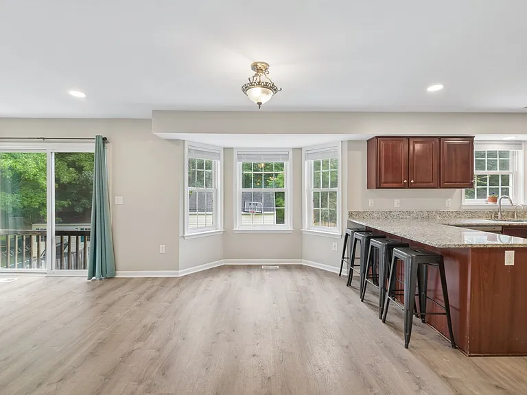 713 Mimosa Cove Rd — Photo 34