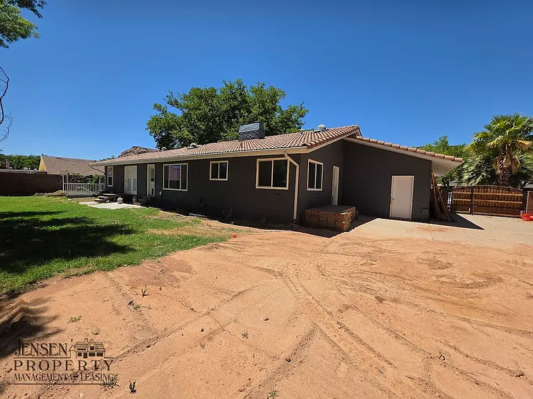 1151 W Wesley Powell Dr — Photo 48