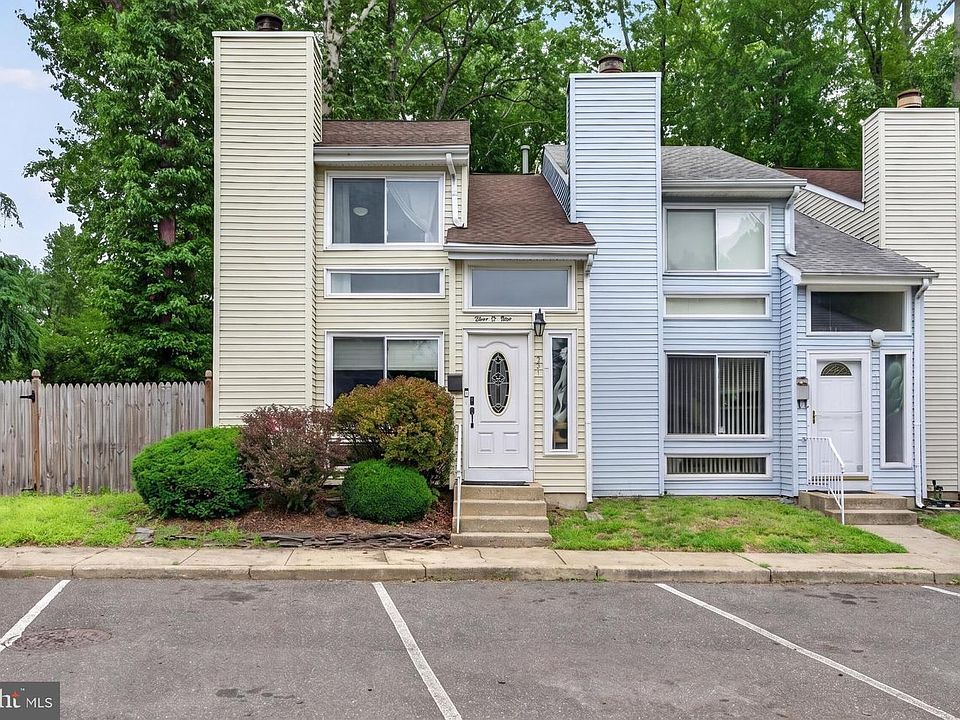 1st image of 301 Barton Run Blvd
