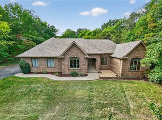 3 Captains Ct, New Albany, IN 47150