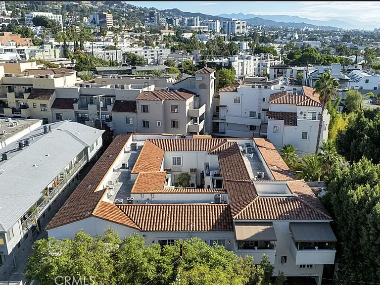 851 N San Vicente Blvd #128 — Photo 33