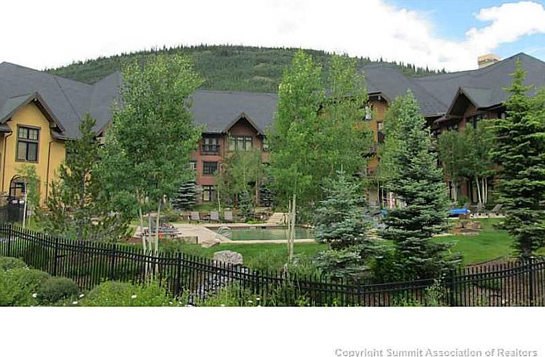 2nd image of 172 Beeler Place ##108b