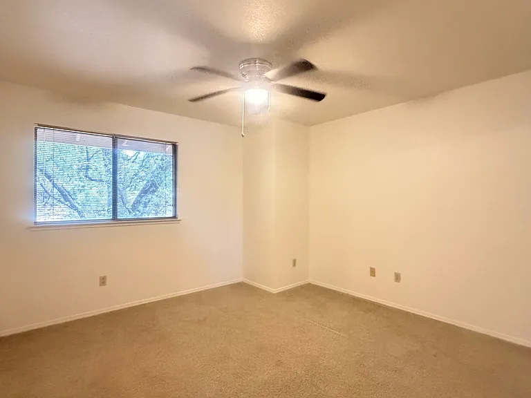 2711 Hopi Ct — Photo 13