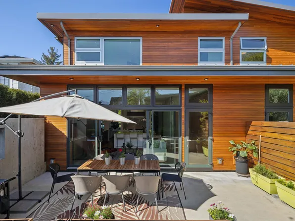 626 E 22nd Ave, Vancouver, BC V5V 1V4