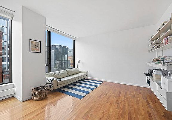 3rd image of 505 Greenwich St APT 6C