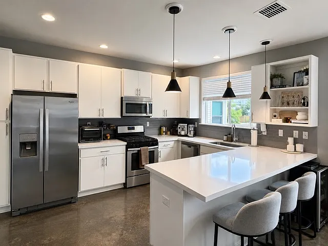 301 W Stassney Ln #21 — Photo 6