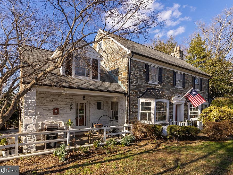 1st image of 231 Meeting House Ln