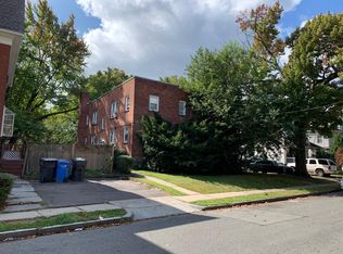 5 Gray St APT 3, Hartford, CT 06105