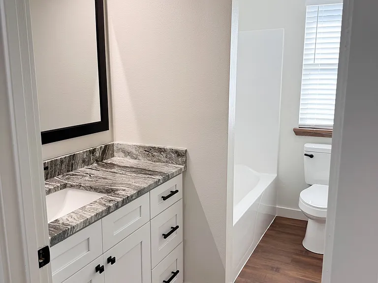 1805 Allbritton Dr — Photo 5