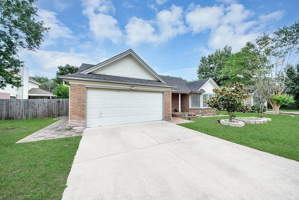 Building Photo - 4922 E Laureldale Dr