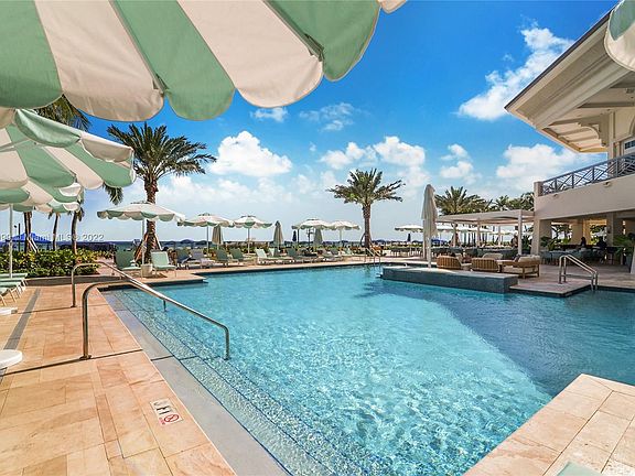 5th image of 16051 Collins Ave APT 3302