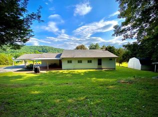765 Clay Holman Rd, Sparta, TN 38583