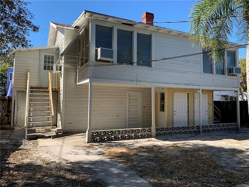 1st image of 812 14th St N #1/2