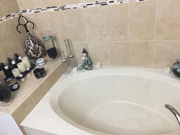 3rd image of 3212 SW 143rd Ct