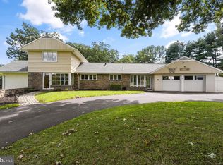 945 Palmers Mill Rd, Media, PA 19063