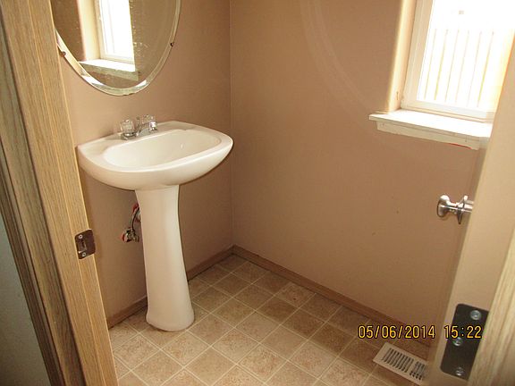 5th image of 8313 186th St E